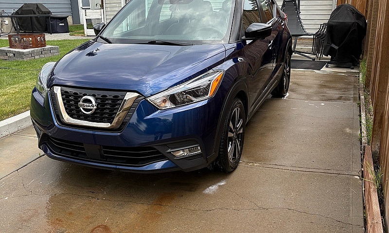 2020 Nissan Kicks Sr...