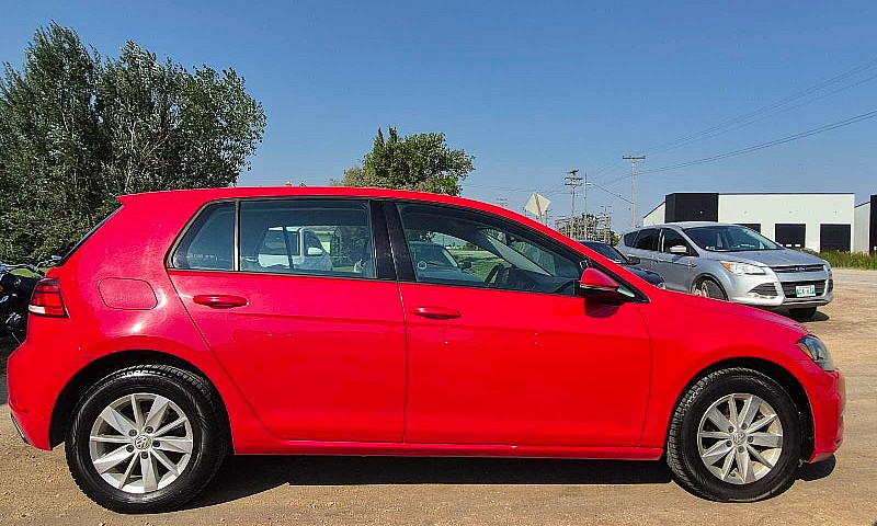 2019 Volkswagen Golf...