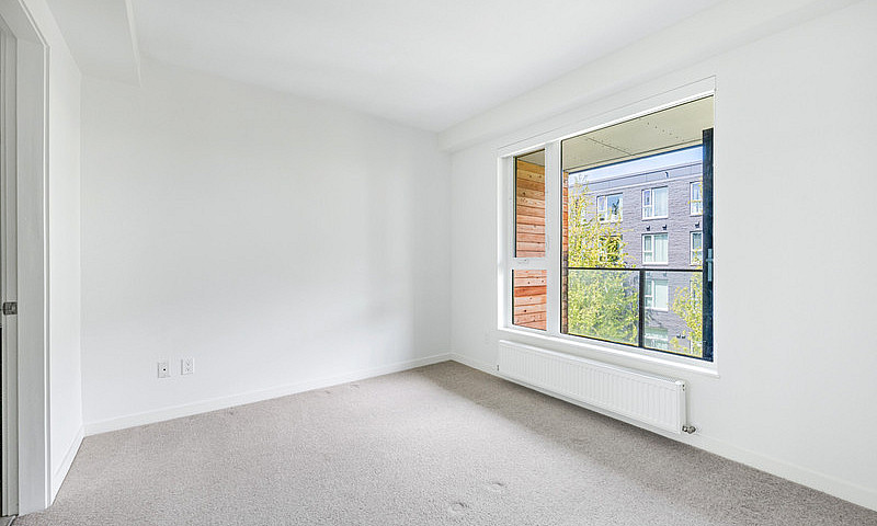 2 Bedroom+Den+2 Bath...