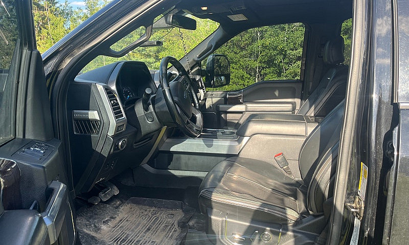 2017 F350 Platinum 6...