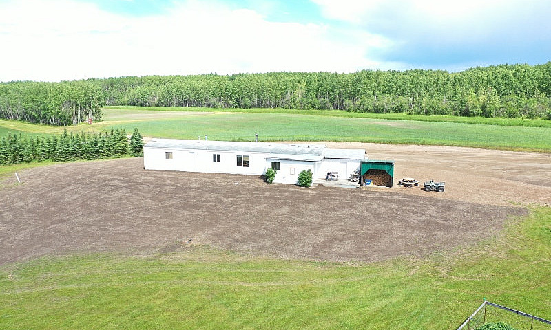 305 Acres Off-Grid F...