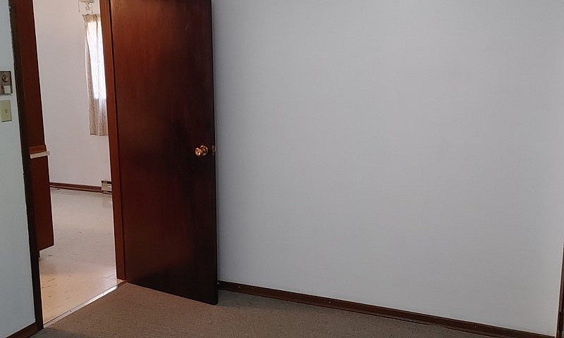 Spacious 1 Bedroom A...