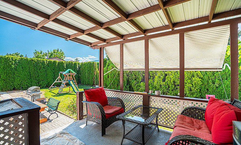 6808 Teal St, Oliver...