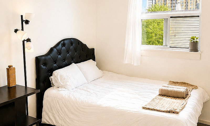 Large Private Room|D...