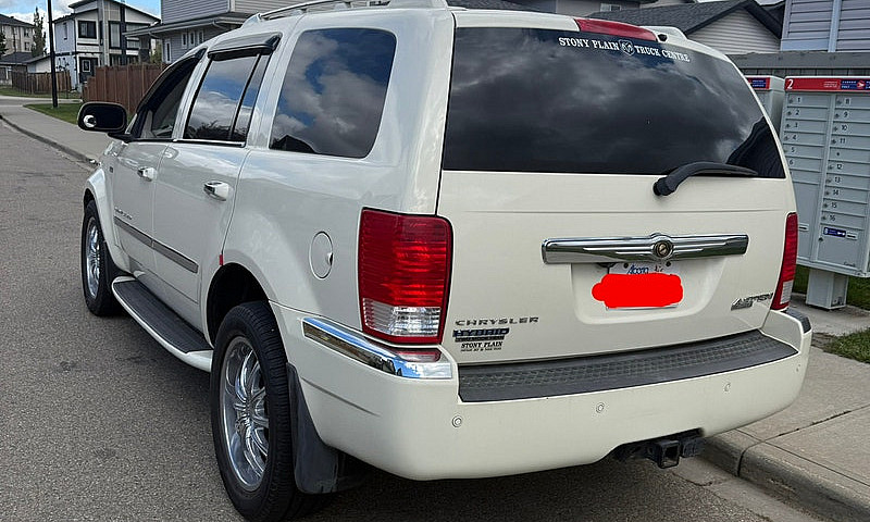 2008 Chrysler Aspen ...