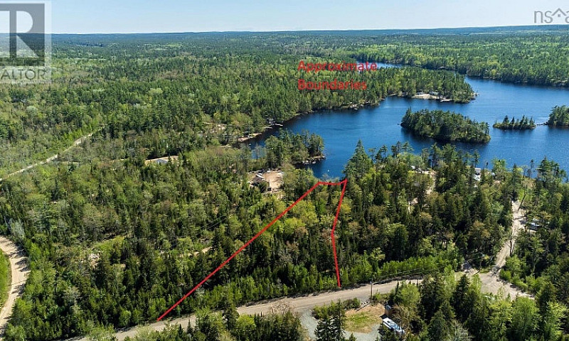 Selling 1.54 Acre Fr...