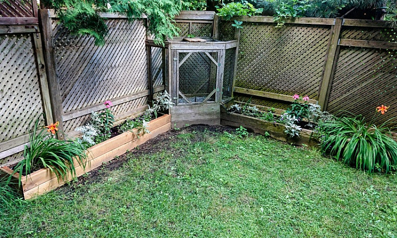 2 Beds 1 Bath Flat...