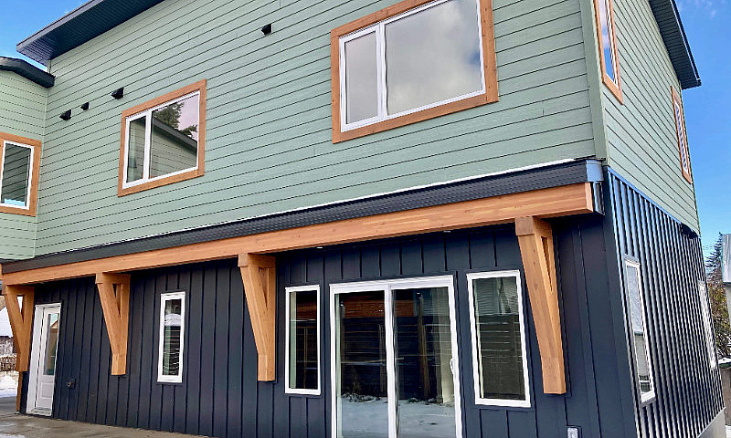 New 3 Bed Rossland H...