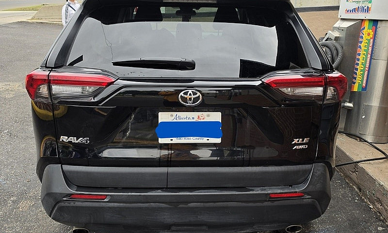 2023 Toyota Rav4 Xle...