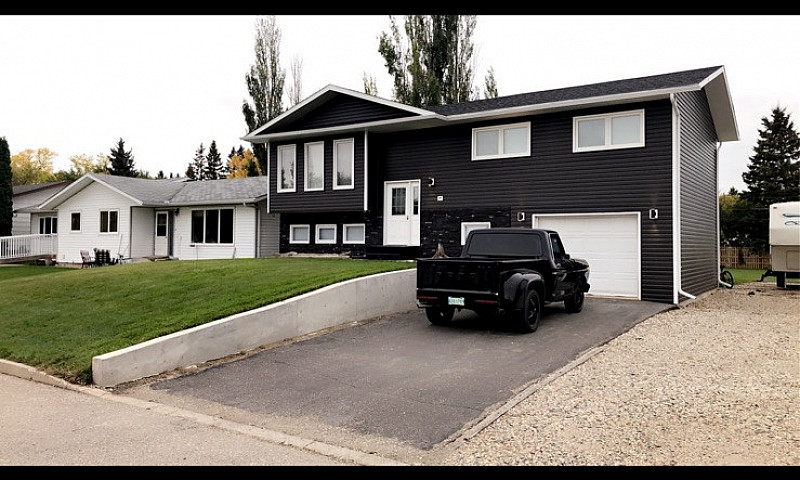 Home For Sale In Pre...