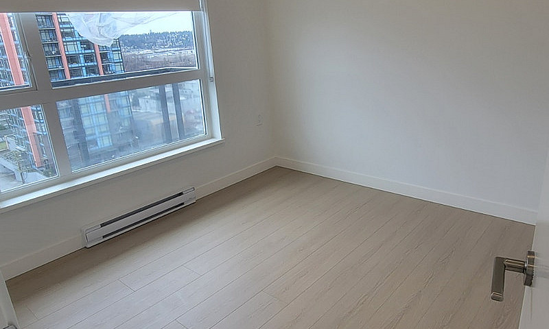 Brand New 3 Beds 2 B...