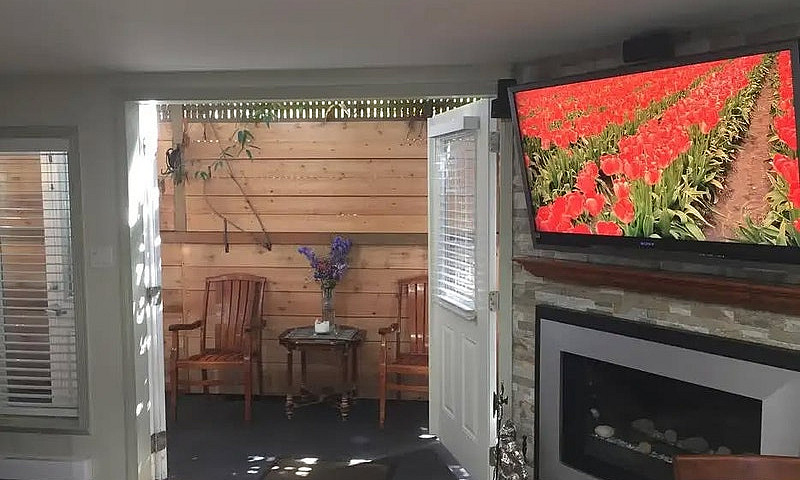 Cottage Rental Victo...
