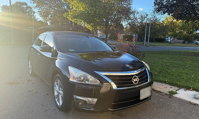 2013 Nissan Altima 2...