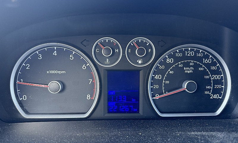 Hyundai Elantra Tour...