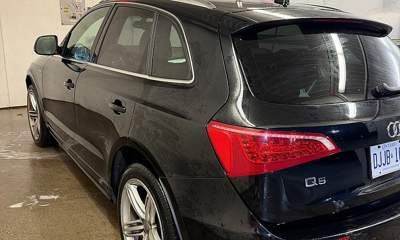 Audi Q5 3.2...