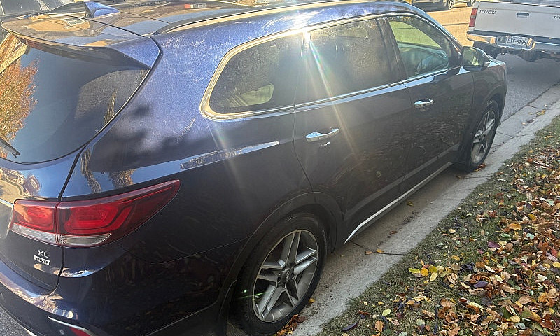 2017 Hyundai Santa F...