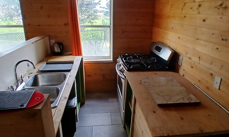Cozy, Rural Farmhous...