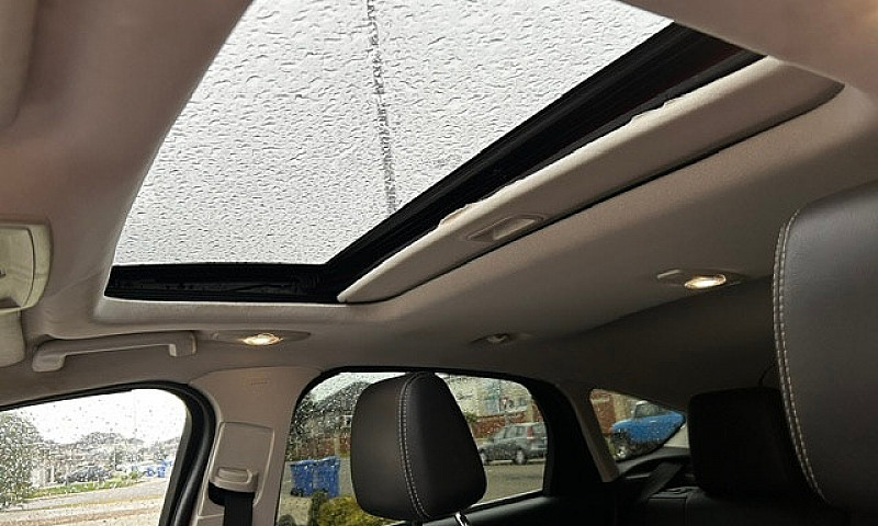 2012 Ford Focus Sel ...