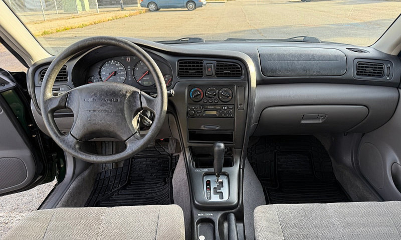 Subara Legacy L Awd...