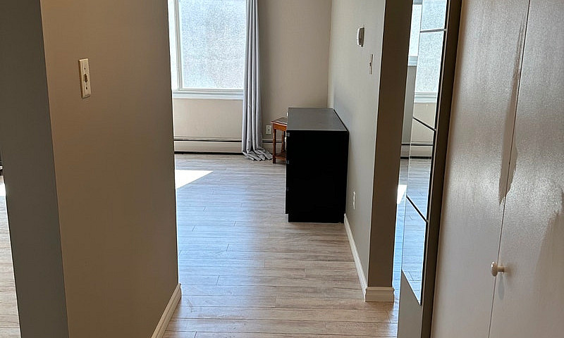For Rent 1 Bd Apartm...