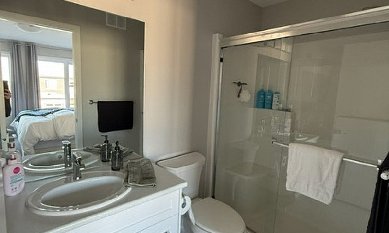 4Bdr 3.5 Bath House ...