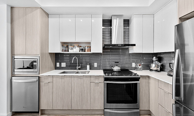 2 Bed/ 2 Bath Condo ...