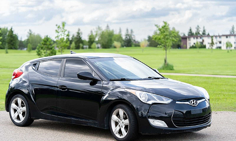 2012 Hyundai Veloste...
