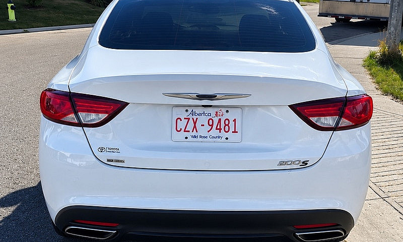 2015 Chrysler 200S...