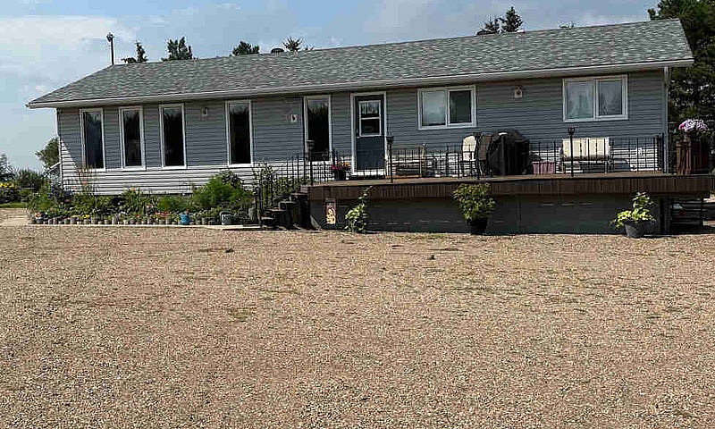 Shaunavon Acreage...