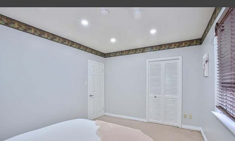 3 Bed 1 Bath Main Fl...