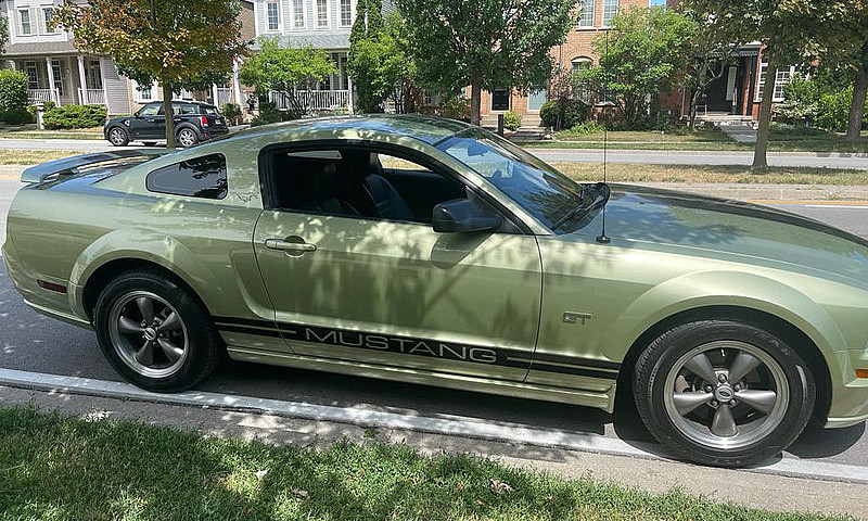 Mustang Gt...