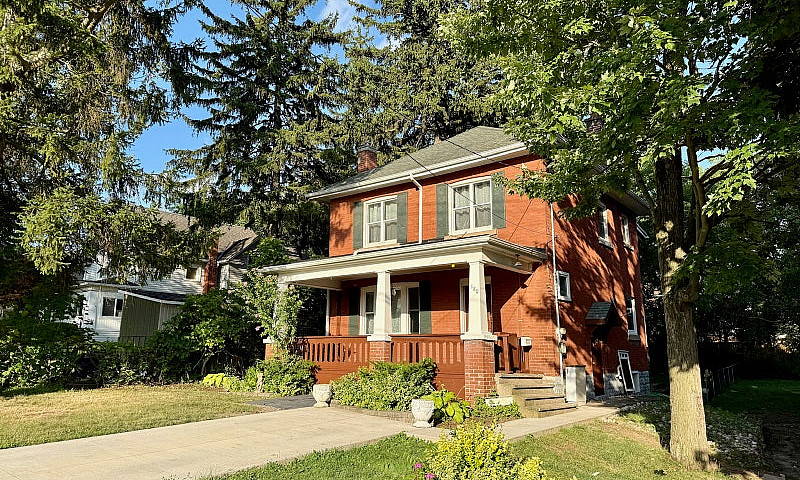 3 Bed + 1 Bath House...