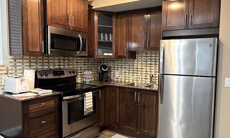 Spacious & Private W...