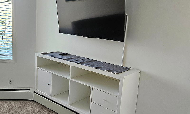 Fully Furnished Apar...