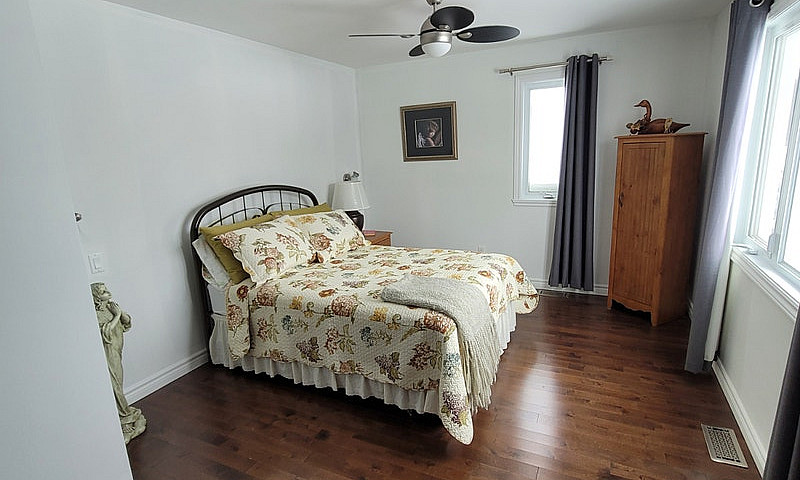 2 Bedroom Apartment ...