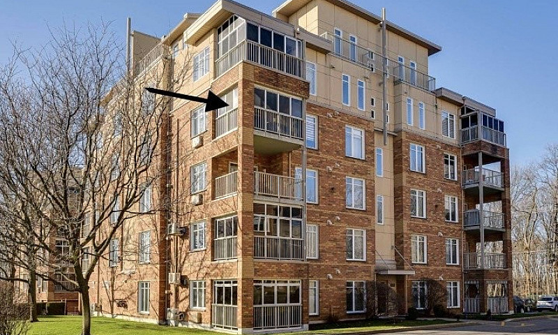 Condo 4 1/2 À Louer ...