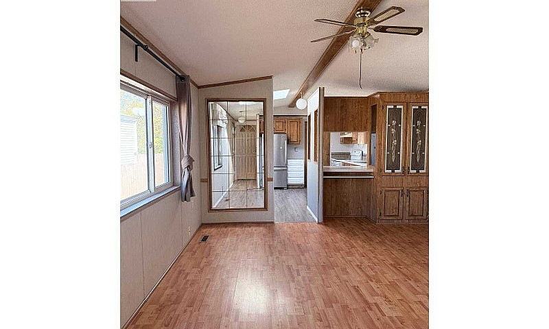 2 Bed ,2 Bath For Re...