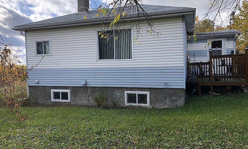 Acreage Home To Be M...