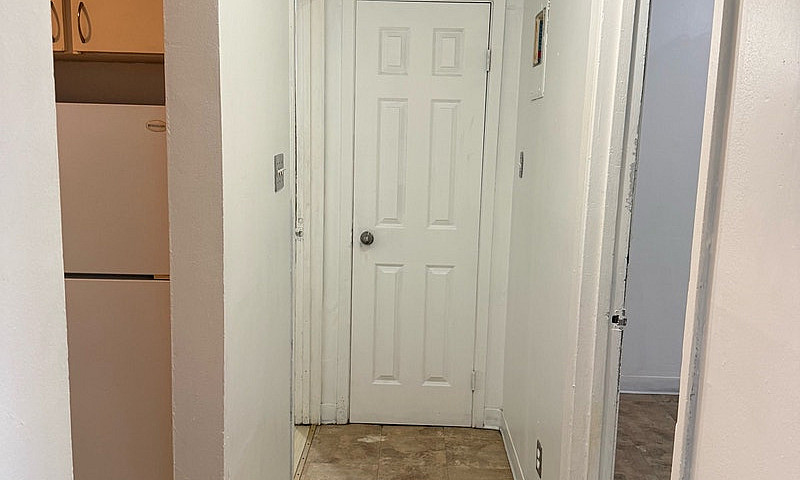 One Bedroom Apartmen...