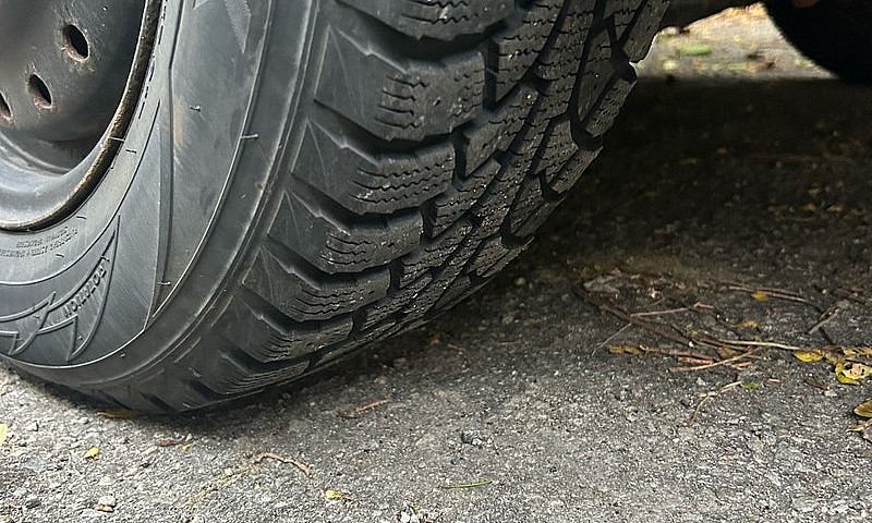 Winter Tire With Rea...