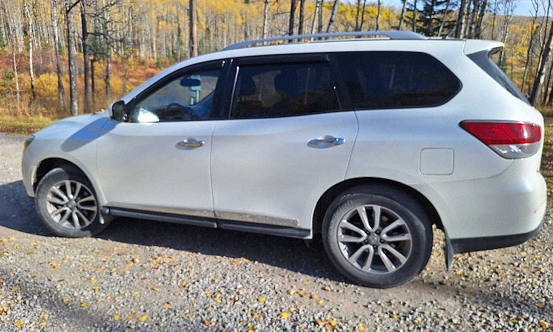 2015 Nissan Pathfind...