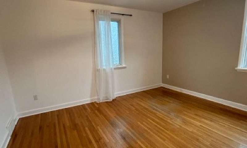 **4 Bed 2 Bath Home ...
