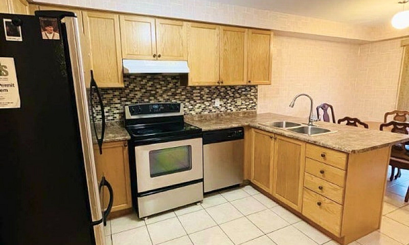 3 Bedroom Townhouse ...
