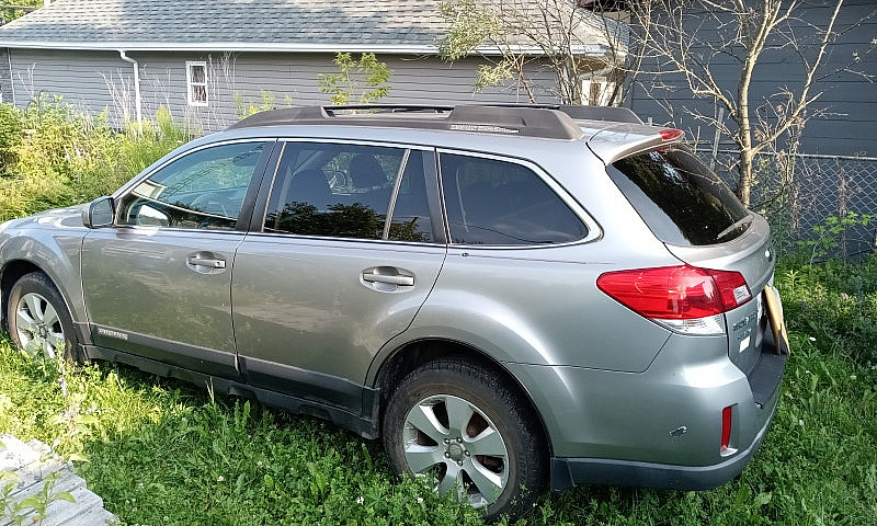 2011 Subaru Outback ...