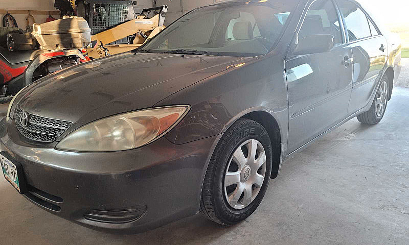 2004 Toyota Camry Le...