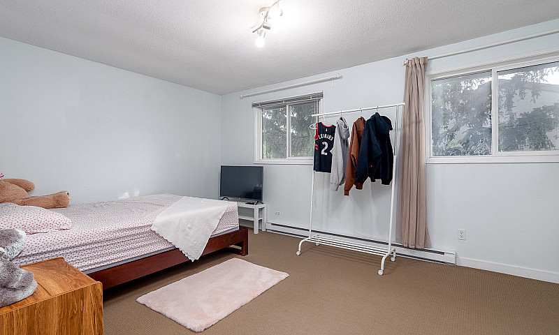 Two Storey Condo Nea...