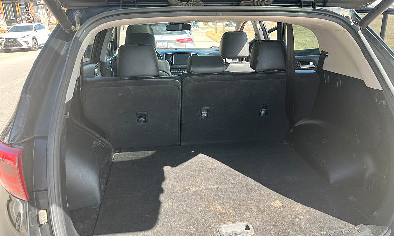 Awd, 2017 Kia Sporta...