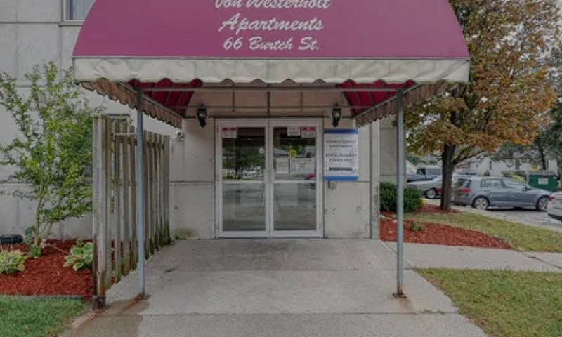 2 Bed 1 Bath Woodsto...