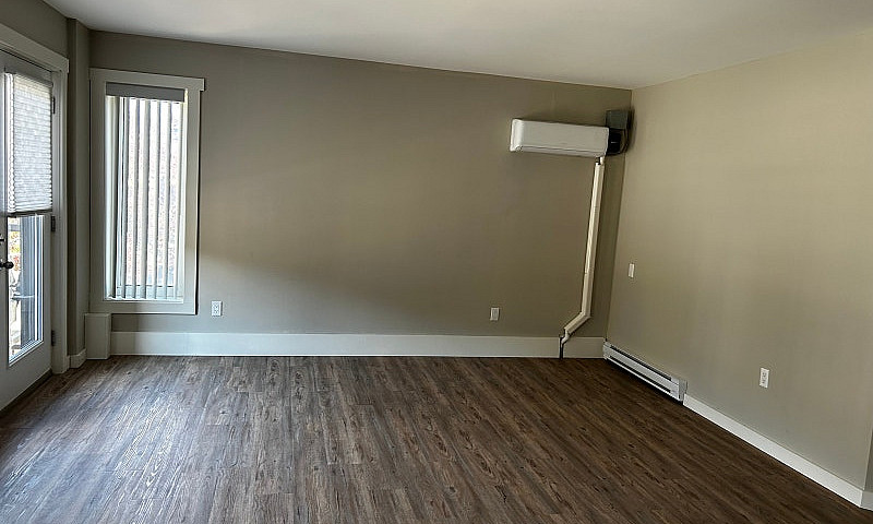 2 Bdrm Apartment...