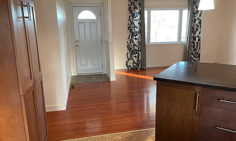 Beautiful 2 Bedroom ...